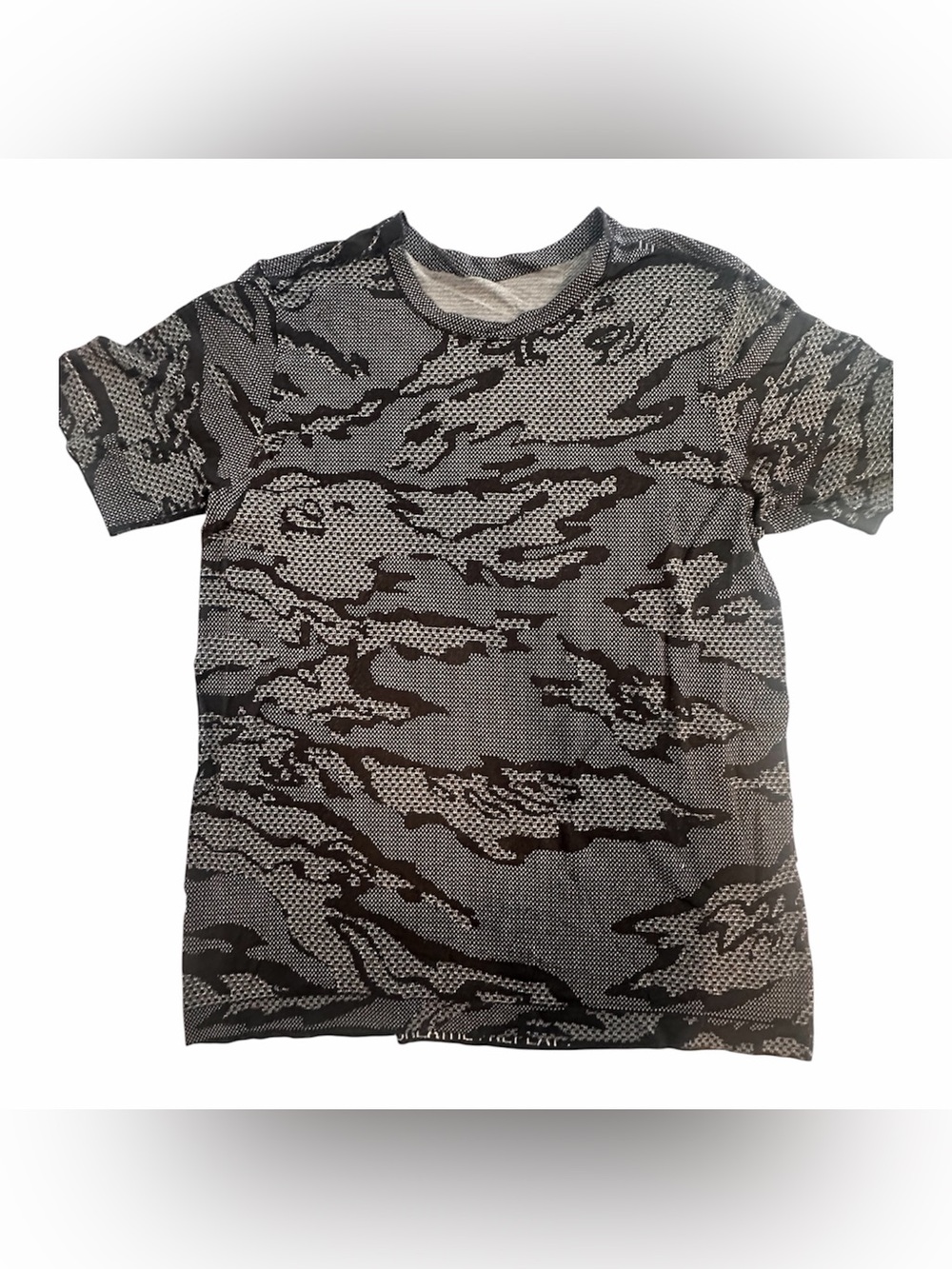lululemon athletica Black & Gray Short-Sleeve Patterned Tee
